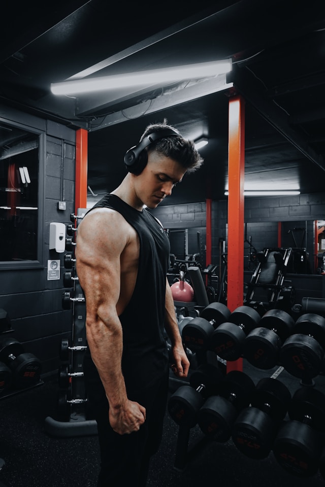 Man doing pull-up
